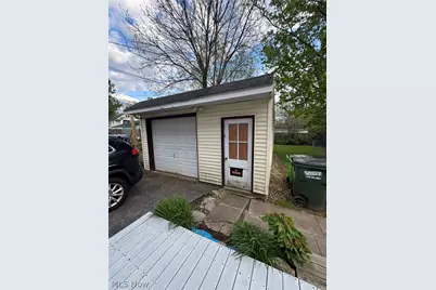 8414 Grand Division Avenue, Garfield Heights, OH 44125 - Photo 5