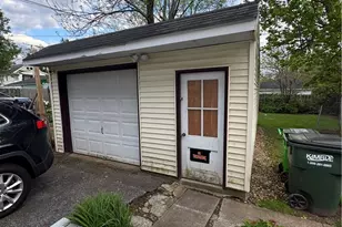 8414 Grand Division Ave, Garfield Heights, OH 44125 - Photo 5