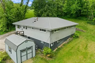69641 Holley St, Martins Ferry, OH 43935 - Photo 3