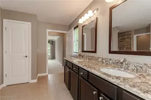 8375 Raleigh Pl, Concord Twp, OH 44077 - Photo 35