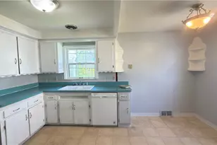 3074 Keswick Rd, Huber Heights, OH 44120 - Photo 5
