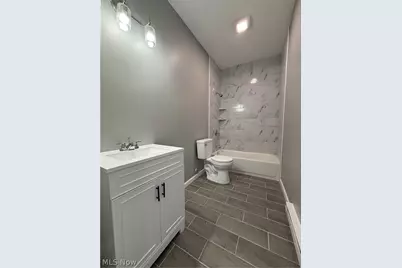 418 W Glenaven Avenue, Youngstown, OH 44511 - Photo 11