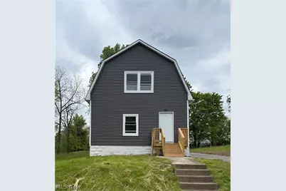 418 W Glenaven Avenue, Youngstown, OH 44511 - Photo 1