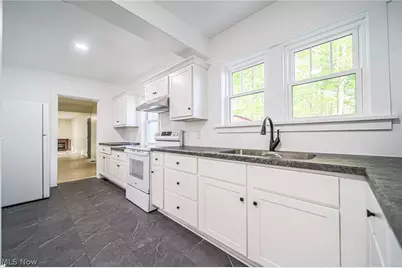 13240 Sandusky Drive, Beach City, OH 44608 - Photo 3