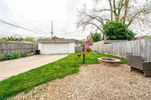 3678 Lynnfield Rd, Huber Heights, OH 44122 - Photo 37