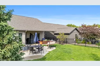 9070 Hummingbird Lane, North Ridgeville, OH 44039 - Photo 29