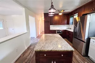 36 Suzanne St, Little Hocking, OH 45742 - Photo 5