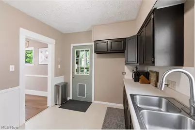 120 Grant Avenue, Cuyahoga Falls, OH 44221 - Photo 9