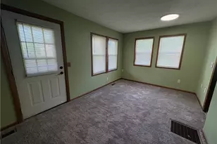 350 Louisiana Ave, Elyria, OH 44035 - Photo 3