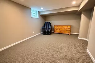 729 4th St NW, New Philadelphia, OH 44663 - Photo 17