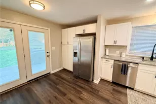 729 4th St NW, New Philadelphia, OH 44663 - Photo 3
