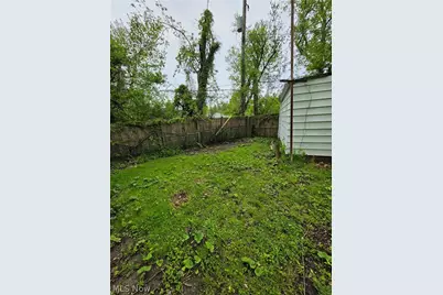 1925 Ridgehill Road, Loveland, OH 44121 - Photo 9