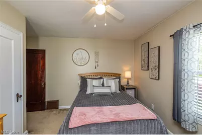 2424 E 30th Street, South Lorain, OH 44055 - Photo 25