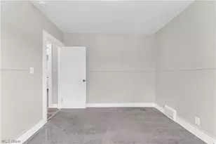 18123 McCracken Rd, Maple Heights, OH 44137 - Photo 15
