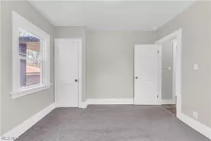 18123 McCracken Rd, Maple Heights, OH 44137 - Photo 17