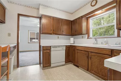 5912 Woodward Drive, Akron, OH 44319 - Photo 11