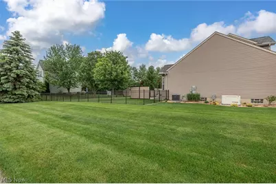 37164 Stone Creek Drive, North Ridgeville, OH 44039 - Photo 31