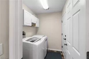 37164 Stone Creek Dr, North Ridgeville, OH 44039 - Photo 21