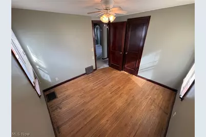 4217 Harrison Avenue NW, Canton, OH 44709 - Photo 9