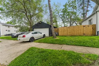 52 E Brookside Avenue, Akron, OH 44301 - Photo 5
