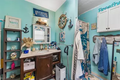 52 E Brookside Avenue, Akron, OH 44301 - Photo 25