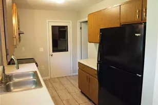 1422 Woodlawn Ave NW, Canton, OH 44708 - Photo 7