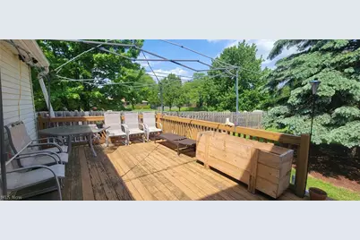 551 Carolyn Drive, Brunswick, OH 44212 - Photo 7