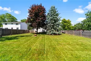 551 Carolyn Dr, Brunswick, OH 44212 - Photo 3