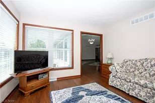 1030 Fairfield Dr, Wooster, OH 44691 - Photo 7