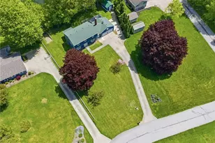 1950 Bridgeview Ln, Conneaut, OH 44030 - Photo 3