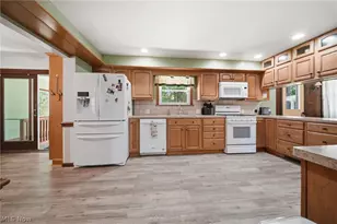 1950 Bridgeview Ln, Conneaut, OH 44030 - Photo 7