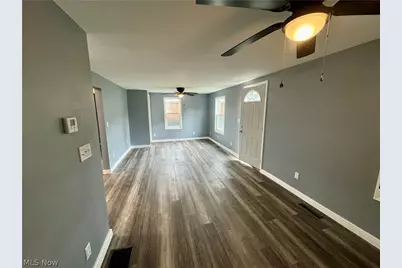 2310 Harmon Street NE, Canton, OH 44705 - Photo 7
