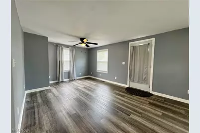 2310 Harmon Street NE, Canton, OH 44705 - Photo 5
