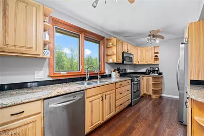 15665 Bennett Road, North Royalton, OH 44133 - Photo 9