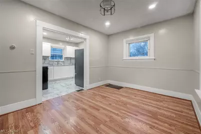 960 Whittier Avenue, Akron, OH 44320 - Photo 9