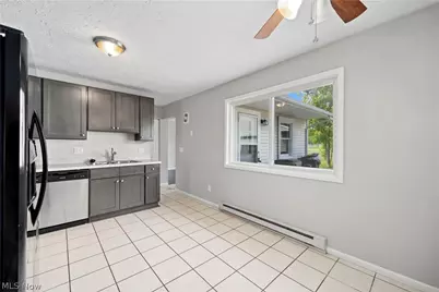 1731 Abbe Road S, Elyria, OH 44035 - Photo 5