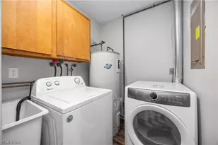 1731 Abbe Rd S, Elyria, OH 44035 - Photo 27