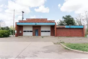 3525 Lincoln St E, Canton, OH 44707 - Photo 1