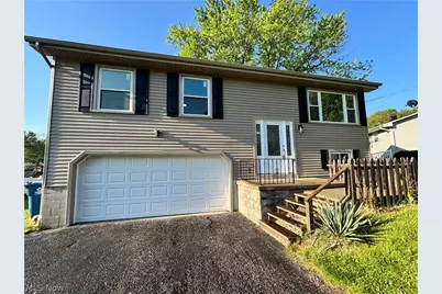 663 Meadowland Drive, Hubbard, OH 44425 - Photo 1
