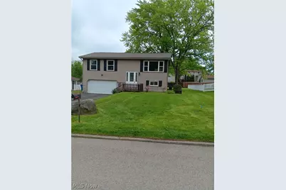 663 Meadowland Drive, Hubbard, OH 44425 - Photo 3