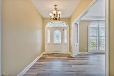 3790 Woodleigh Avenue NW, Canton, OH 44718 - Photo 5