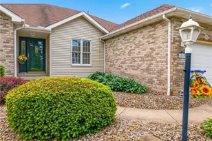 6862 Red Deer Cir NW, Canton, OH 44708 - Photo 3