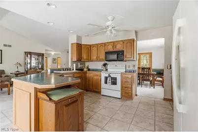 6862 Red Deer Circle NW, Canton, OH 44708 - Photo 17