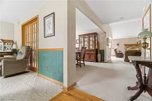 6862 Red Deer Cir NW, Canton, OH 44708 - Photo 9