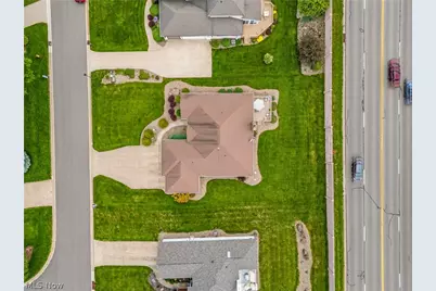 6862 Red Deer Circle NW, Canton, OH 44708 - Photo 37