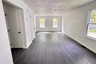 571 E 115th St, Loveland, OH 44108 - Photo 7
