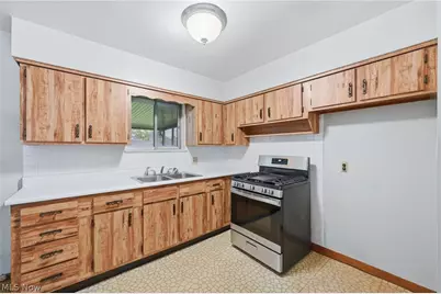 2534 Sierra Drive, Youngstown, OH 44511 - Photo 15
