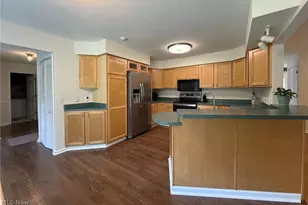 9109 Lake in the Woods Trail, Chagrin Falls, OH 44023 - Photo 9