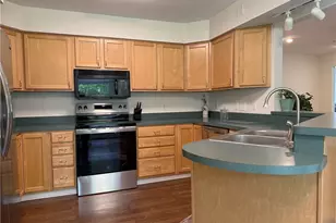 9109 Lake in the Woods Trail, Chagrin Falls, OH 44023 - Photo 7