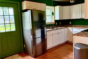 374 Pearl St, Leetonia, OH 44431 - Photo 7